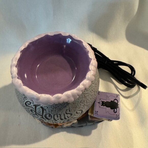 Scentsy Hocus Pocus Wax Warmer - Gently Used with Box - Picture 2 of 15